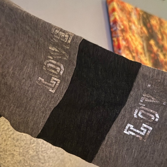 PINK Victoria's Secret Black and Gray Short Sleeve Tee - Picture 4 of 6